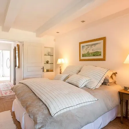 Maison De Lecrivain *